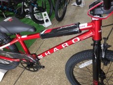 画像2: 【店舗 在庫あり】 2022 HARO SHREDDER 20 ハロー シュレッダー 20 METALLIC RED 20インチ 子供用 BMX 自転車 (2)